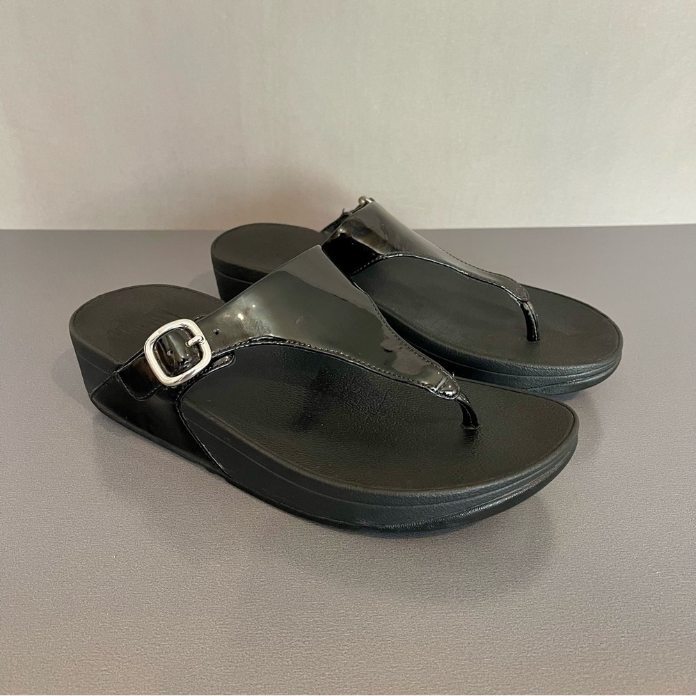 Fitflop Black Casual Sandals with Thong Straps